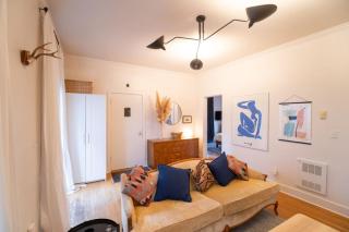 Private 2 Bedroom Bungalow with Wi-Fi and Full Kitchen - Seattle - 0