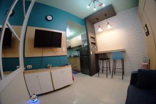 Staycation in the South - Manila - 2