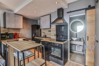 Large studio with swimming pool and open view - Saint-Laurent-du-Var - 3