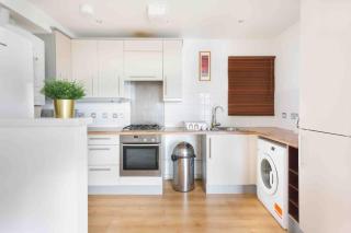Spacious 2 Bedroom Apartment In Central Near tube - Londra - 3