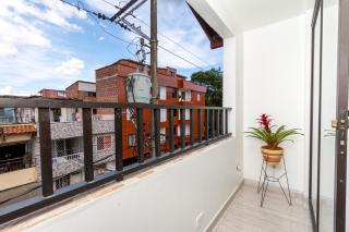 Apartamento 5 estrellas cerca de parque acuático Juan Pablo ll en Medellín - 7