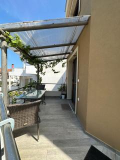 Lajes Apartment - Skala Potamias - 1