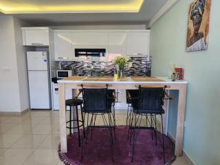 Cozy fancy Sea view next to the Beach and the Mall, in the mid of Alanya Mahmutlar! - 7