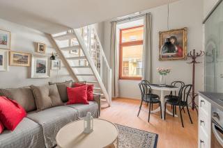 Elizabeth Boulevard Unity - Budapest - 0