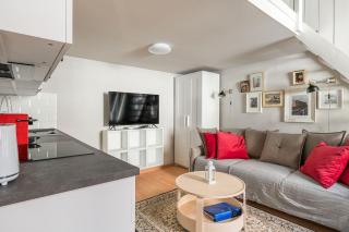 Elizabeth Boulevard Unity - Budapest - 1