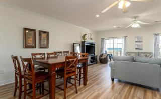 Stunning and Spacious 5 BR Condo- With Ocean Views and more! Cherry Grove Villas 402 - Myrtle Beach - 7