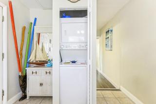 Jensen Beach Home quarter Mi to Beach Access! - Jensen Beach - 1