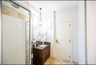 Lakeview 2-bed 2-bath Entire Suite near Summerhill Winery - Kelowna - 2