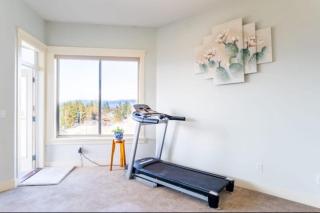 Lakeview 2-bed 2-bath Entire Suite near Summerhill Winery - Kelowna - 1