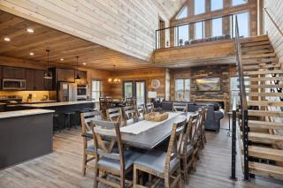 Treehouse Lodge cabin - 4