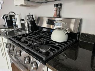 Modern and all new 3BR near UMASS - Lowell - 1