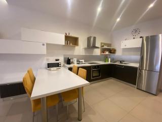 Sliema 2 Bedroom Maisonette - Sliema - 7