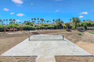 Coachella/Stagecoach Palm Desert Oasis - Palm Desert - 6