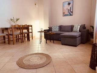 Caesar Classic Apartment in Ermoupoli - Ermoupoli - 8