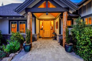 Ironstone Lodge - Luxury Living and Mountain Views - Redmond - 3