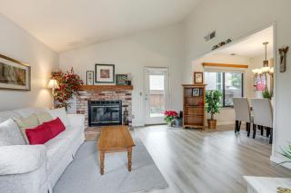 Work & Unwind! Stockton Townhome Near Med Centers - 9