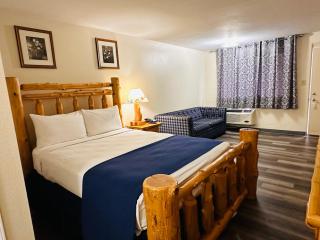 Northwoods Motel - 1