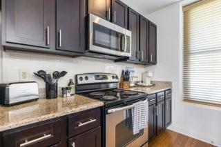 Sleek Apt in Historic DT Macon - Macon - 8