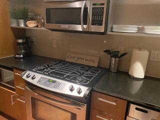 Spacious Waterfront Flat in Downtown Seattle - 2
