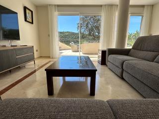Spacious Apartment in San Roque Golf Club - San Roque - 1