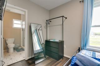 Walk to Beaches Galveston Home with Rooftop Deck - Galveston - 2