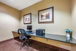 Best Western Plus Grand Island Inn and Suites - 1