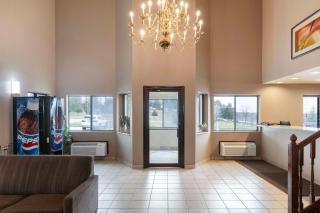 Rodeway Inn Red Oak - 1