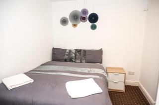 BV Homely Cozy Studio Apt Free Parking 10 Mins From Town Centre - Huddersfield - 5
