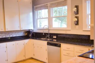 Perfectly Modern Craftsman- close to everything! - Mobile - 4