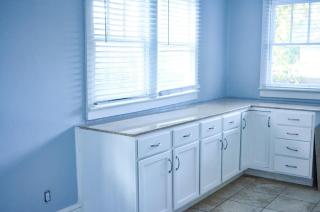 Perfectly Modern Craftsman- close to everything! - 1