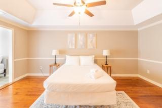 Centrally Located - The Delightful Doubles - Unit C - Columbus - 8