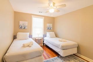 Centrally Located - The Delightful Doubles - Unit C - Columbus - 4