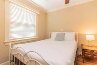 Large BnB - The White House & Cottage - Columbus - 8