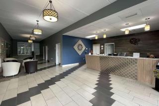 Econo Lodge - Forest City - 8