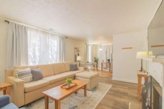 The Delightful Doubles- Unit A- Centrally Located - Columbus - 5
