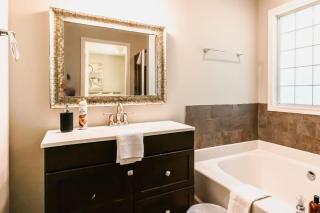 Minutes to Benning Two-Story Oasis Benning Bliss - Columbus - 1