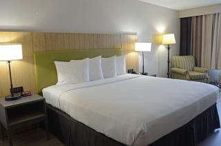 Country Inn & Suites by Radisson, Buford at Mall of Georgia, GA - 7