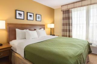 Country Inn & Suites by Radisson, Salina, KS - Salina - 6