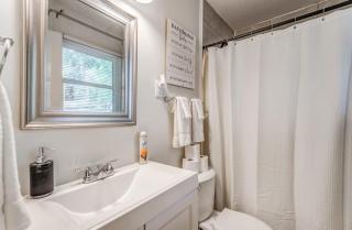 Near Parks & Shopping- Hickory Ridge Hideaway - Memphis - 3