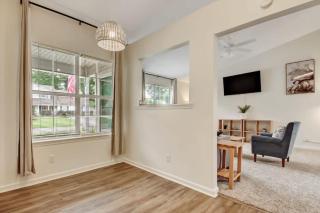 Fenced Yard Lovely at Laurelwood - Savannah - 5