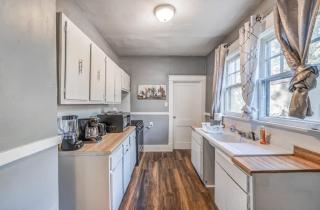 10 Min to U of Memphis-Rozelle Retreat Both Units - Memphis - 7