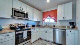 Garden City Delight-Less than 5 miles from Downtown! - Savannah - 8
