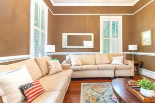 Bumblebee Mansion w Tiny Home Historic Modern - Columbus - 9