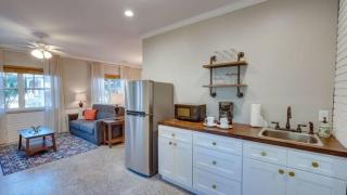 Studio with Gazebo-Swanky Savannah Style - Savannah - 8
