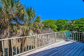 Beach Vacation Walkable to Dining&Shopping-Unit C - Tybee Island - 2