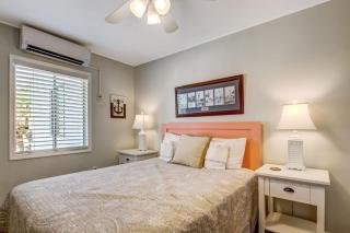 Beach Vacation Walkable to Dining&Shopping-Unit B - Tybee Island - 8