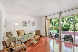 Midcentury Modern - Pool & Hot tub - Retro Retreat - 2