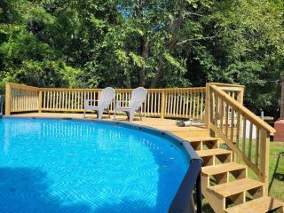 Midcentury Modern - Pool & Hot tub - Retro Retreat - Mobile - 1