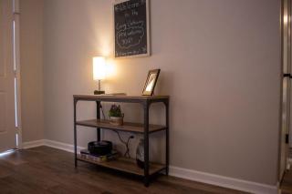 The Cozy Getaway Grill & Roku at Your Convenience! - Huntsville - 4