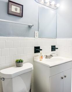 Boswell Bungalow-Large Yard-Pets-Wifi - Huntsville - 8